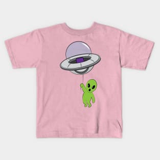 Little Alien floating with a spaceship balloon Kids T-Shirt